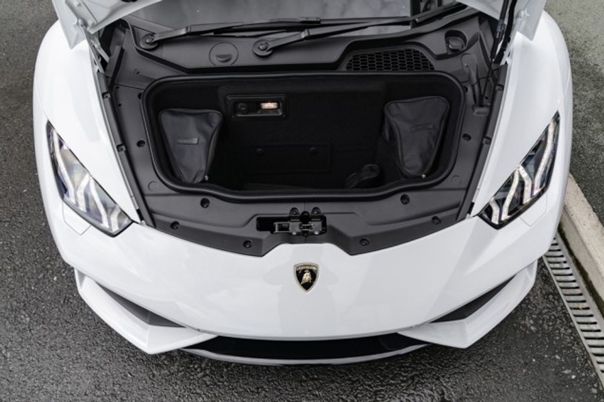 LAMBORGHINI HURACAN CONVERTIBLE 5.2 LP 610-4 SPYDER 2DR SEMI AUTOMATIC