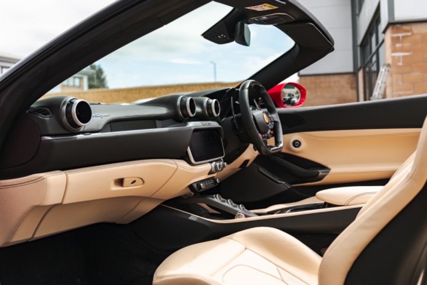 FERRARI PORTOFINO CONVERTIBLE 3.9 BCA 2DR SEMI AUTOMATIC