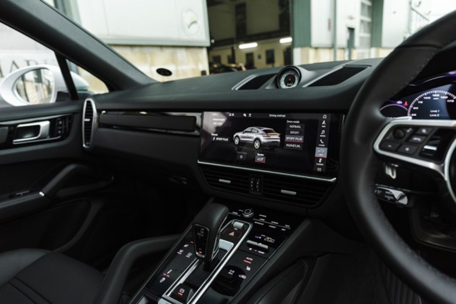 PORSCHE CAYENNE ESTATE 3.0 V6 TIPTRONIC 5DR AUTOMATIC