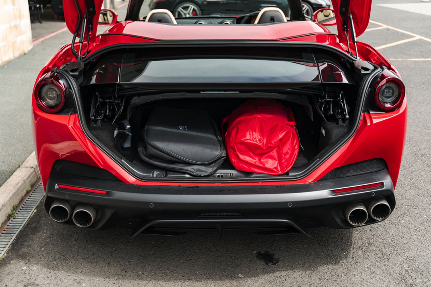 FERRARI PORTOFINO CONVERTIBLE 3.9 BCA 2DR SEMI AUTOMATIC