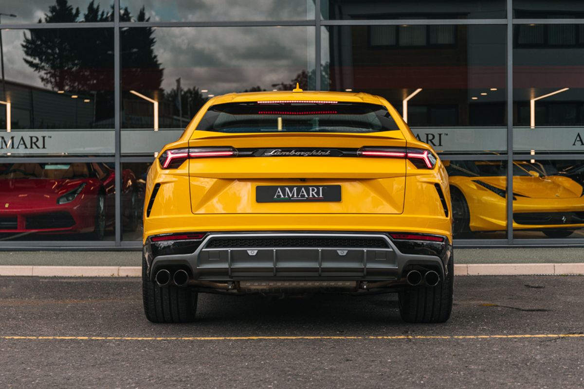 LAMBORGHINI URUS ESTATE 4.0 V8 5DR AUTOMATIC