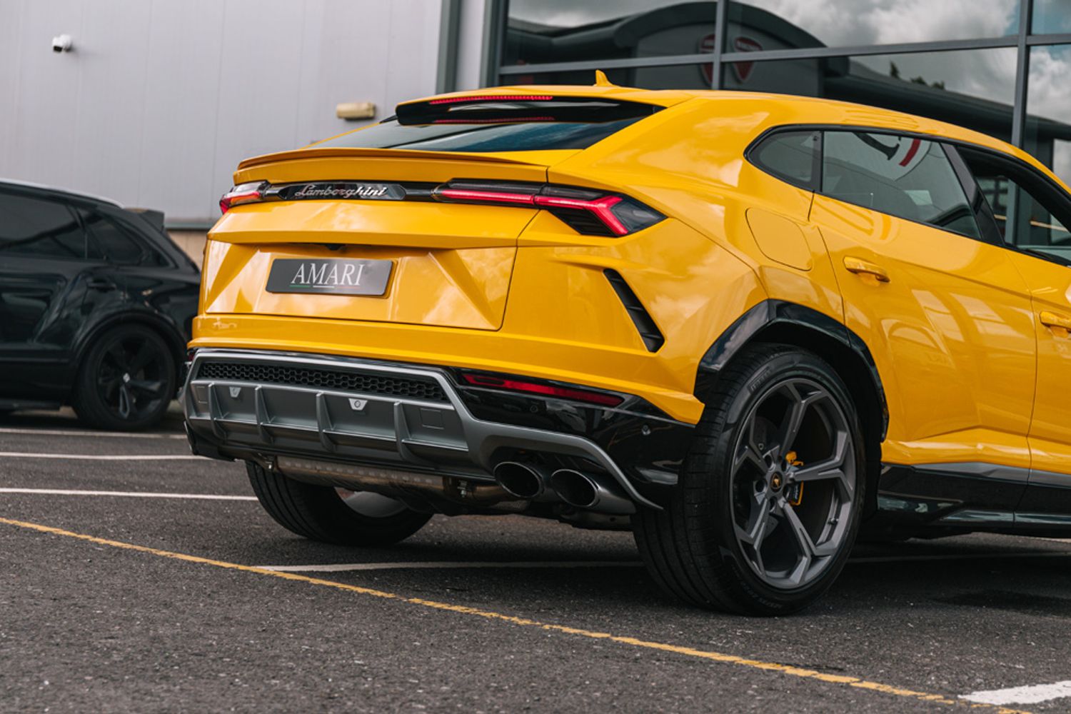 LAMBORGHINI URUS ESTATE 4.0 V8 5DR AUTOMATIC