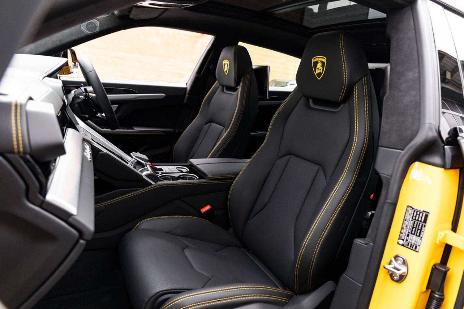 LAMBORGHINI URUS ESTATE 4.0 V8 5DR AUTOMATIC