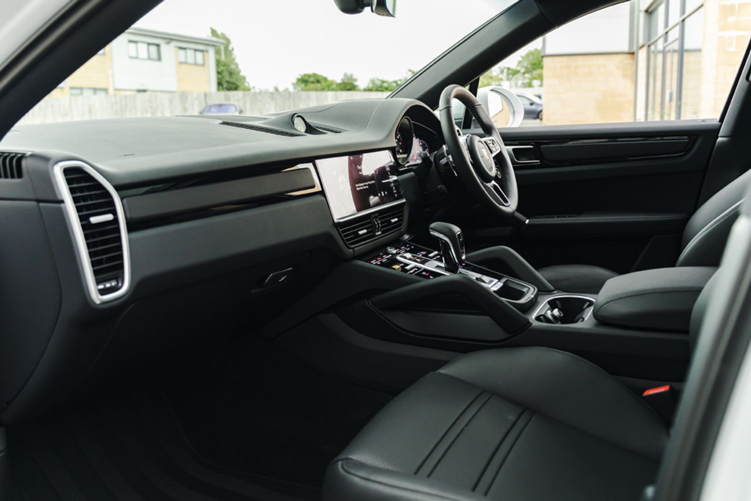 PORSCHE CAYENNE ESTATE 3.0 V6 TIPTRONIC 5DR AUTOMATIC