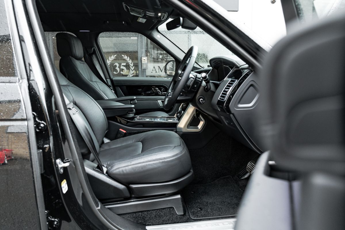 LAND ROVER RANGE ROVER DIESEL ESTATE 3.0 SDV6 VOGUE 5DR AUTOMATIC