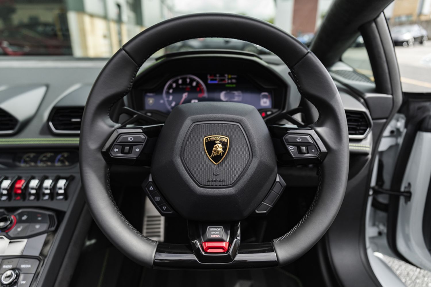 LAMBORGHINI HURACAN CONVERTIBLE 5.2 LP 610-4 SPYDER 2DR SEMI AUTOMATIC