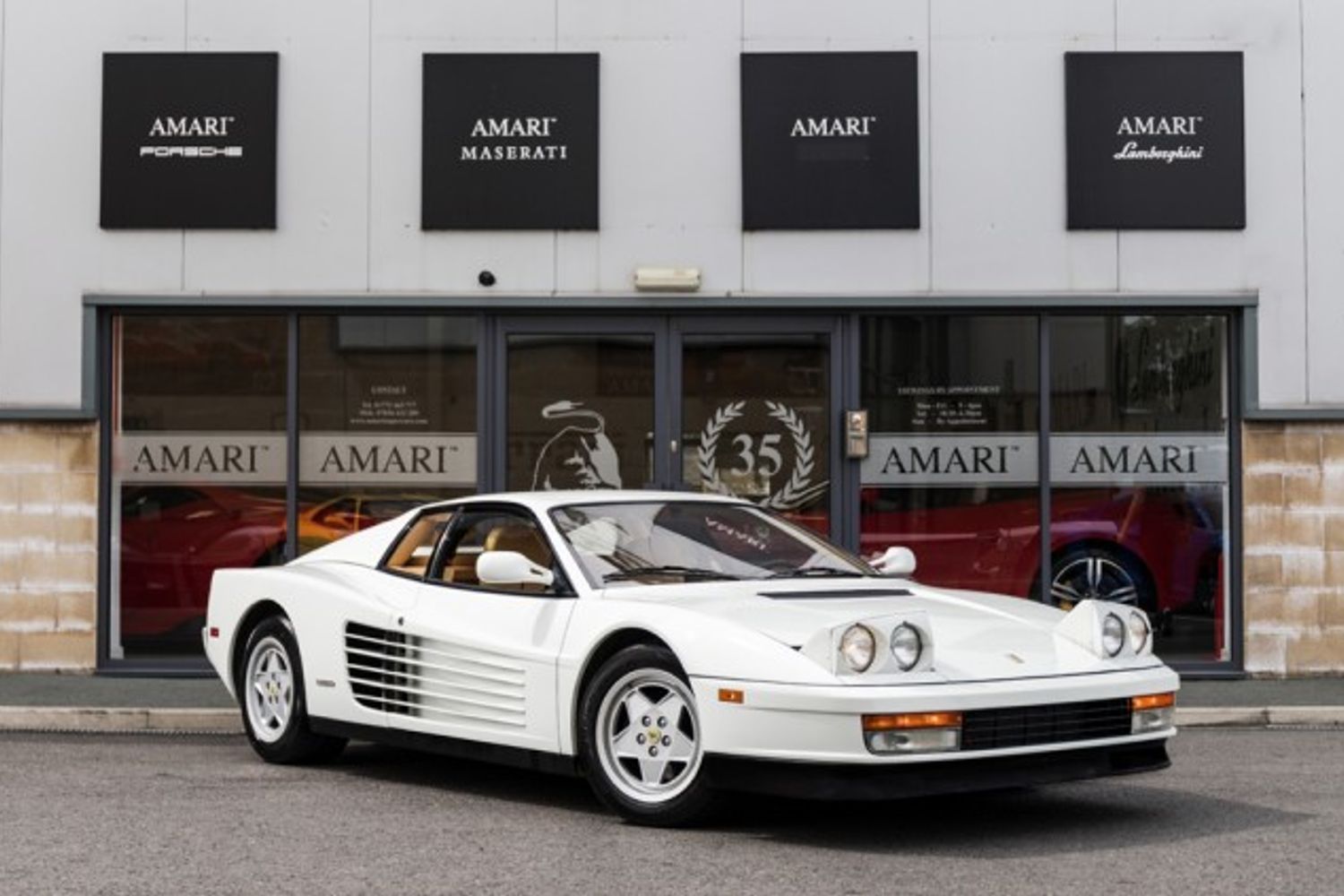 FERRARI COUPE 4.9