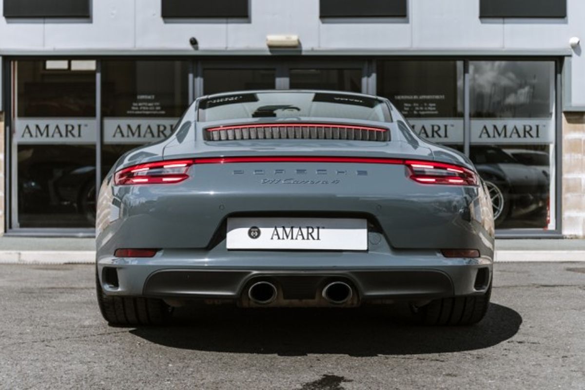 PORSCHE 911 COUPE 3.0 CARRERA 4 PDK 2DR SEMI AUTOMATIC