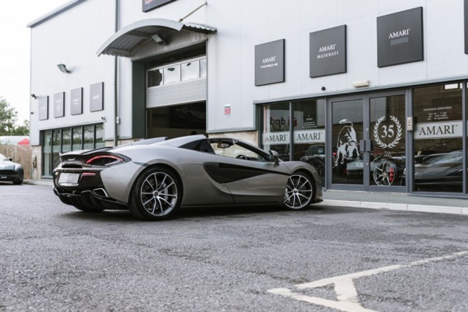MCLAREN 570S CONVERTIBLE 3.8 V8 SSG 2DR SEMI AUTOMATIC