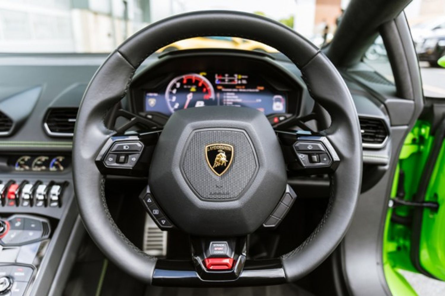 LAMBORGHINI HURACAN CONVERTIBLE 5.2 LP 610-4 SPYDER 2DR SEMI AUTOMATIC