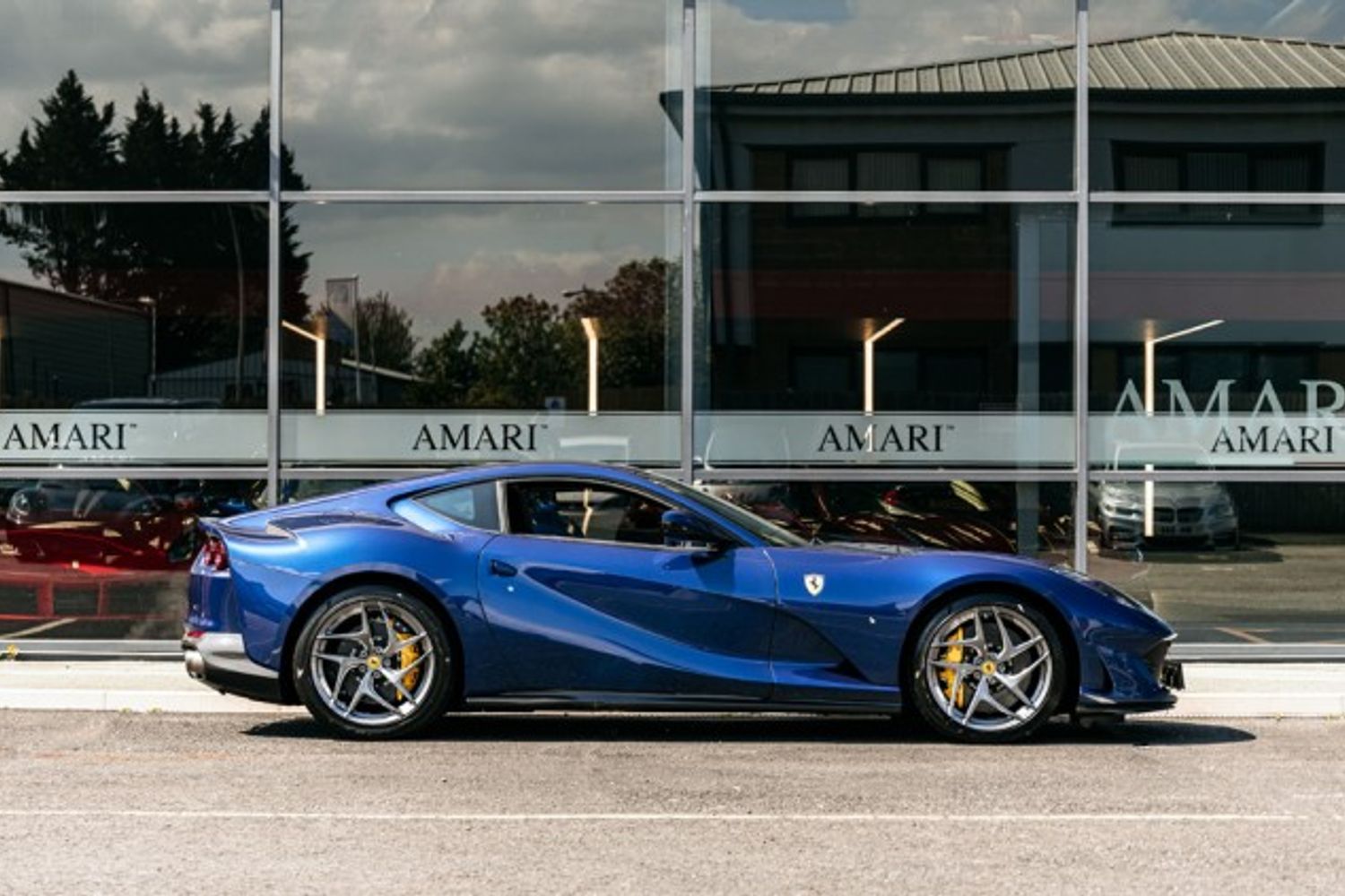 FERRARI 812 SUPERFAST COUPE 6.5 BCE 2DR SEMI AUTOMATIC