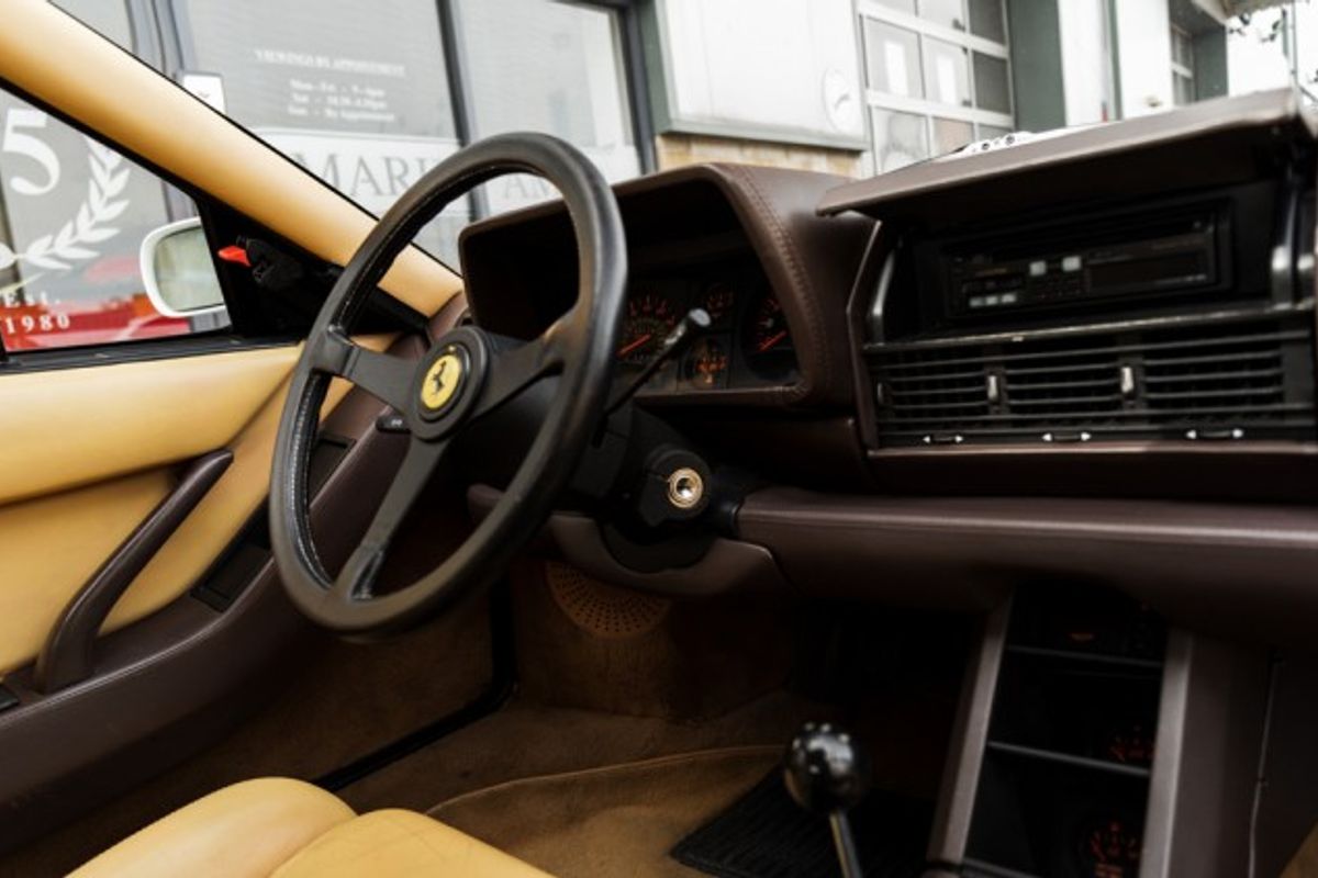 FERRARI COUPE 4.9