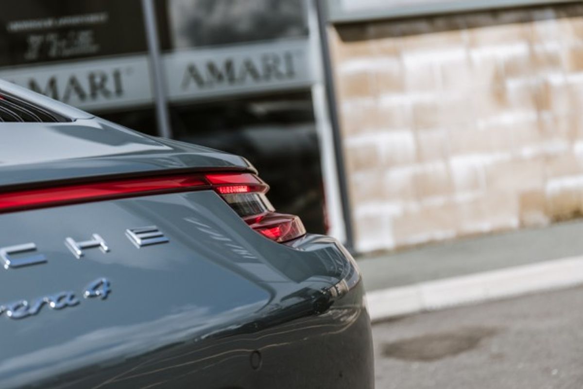 PORSCHE 911 COUPE 3.0 CARRERA 4 PDK 2DR SEMI AUTOMATIC