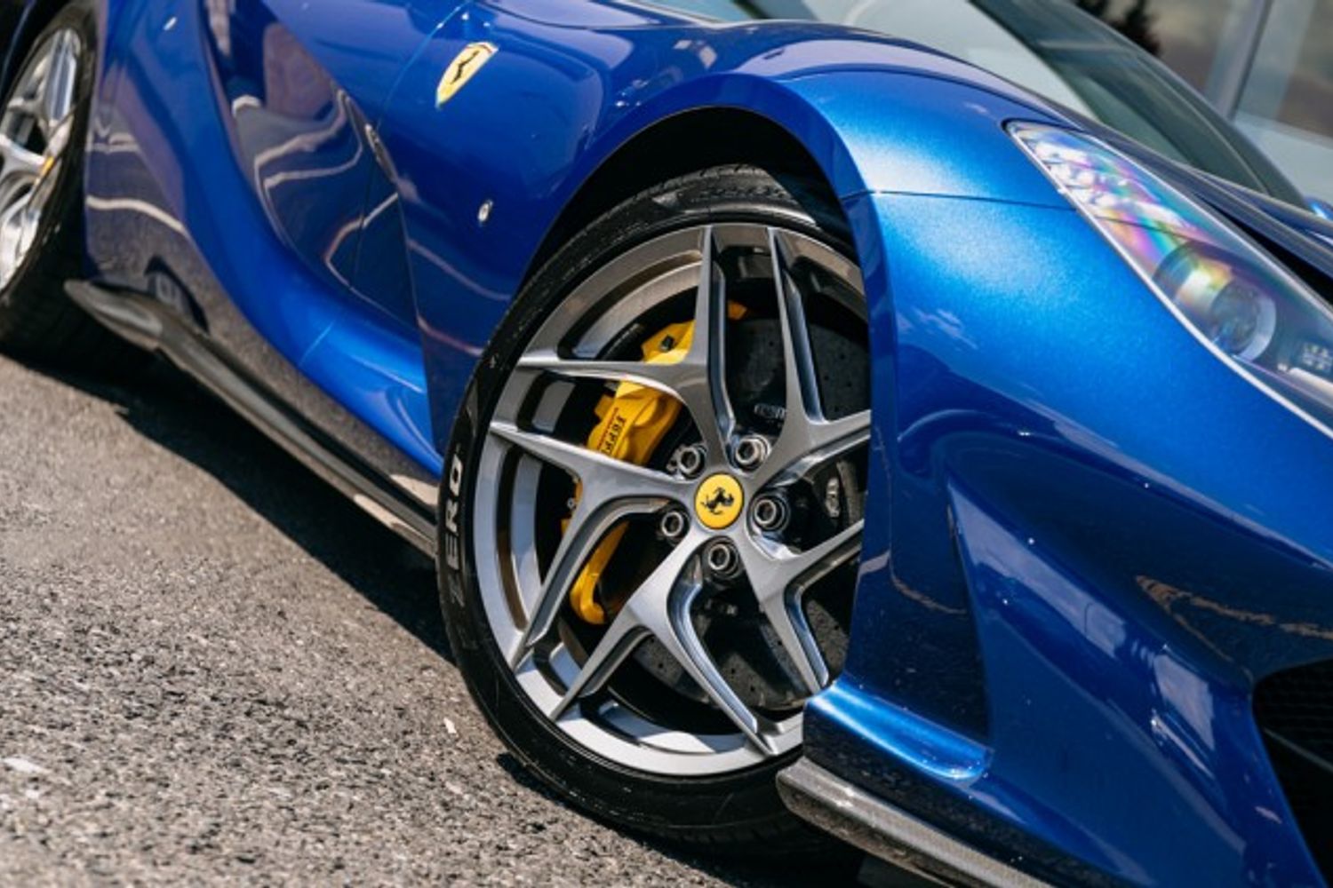 FERRARI 812 SUPERFAST COUPE 6.5 BCE 2DR SEMI AUTOMATIC