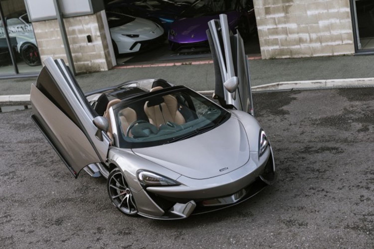 MCLAREN 570S CONVERTIBLE 3.8 V8 SSG 2DR SEMI AUTOMATIC
