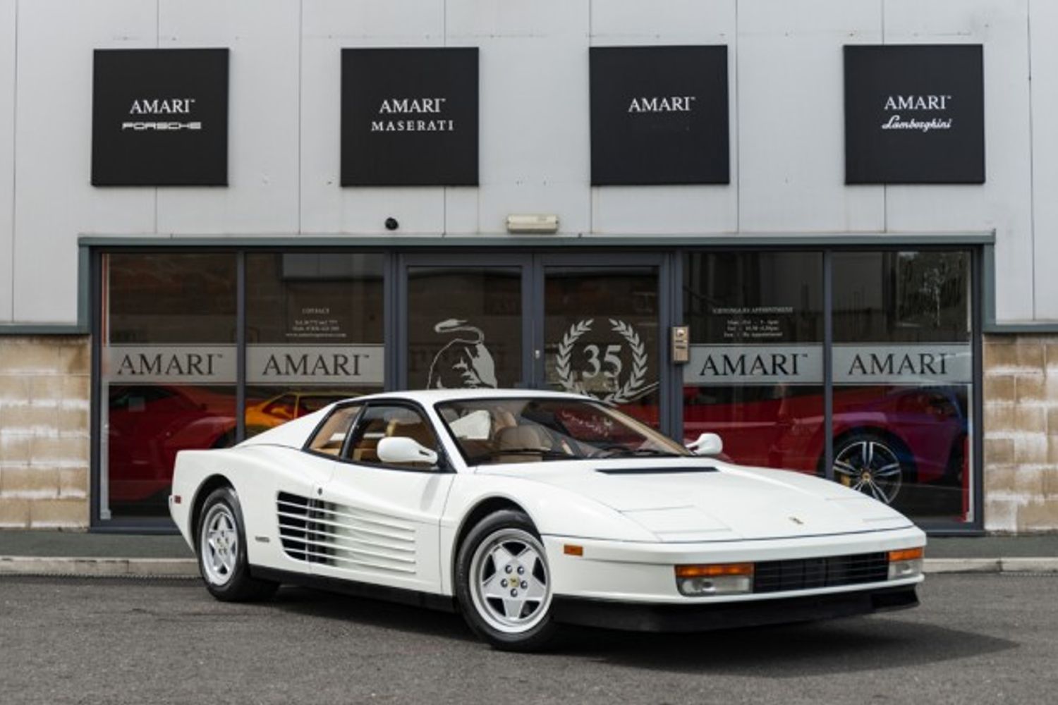 FERRARI COUPE 4.9