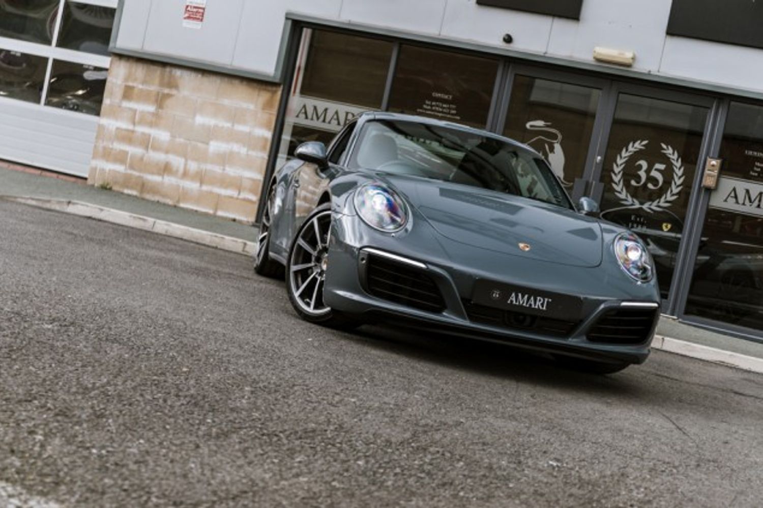 PORSCHE 911 COUPE 3.0 CARRERA 4 PDK 2DR SEMI AUTOMATIC
