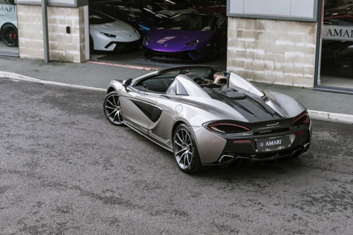 MCLAREN 570S CONVERTIBLE 3.8 V8 SSG 2DR SEMI AUTOMATIC