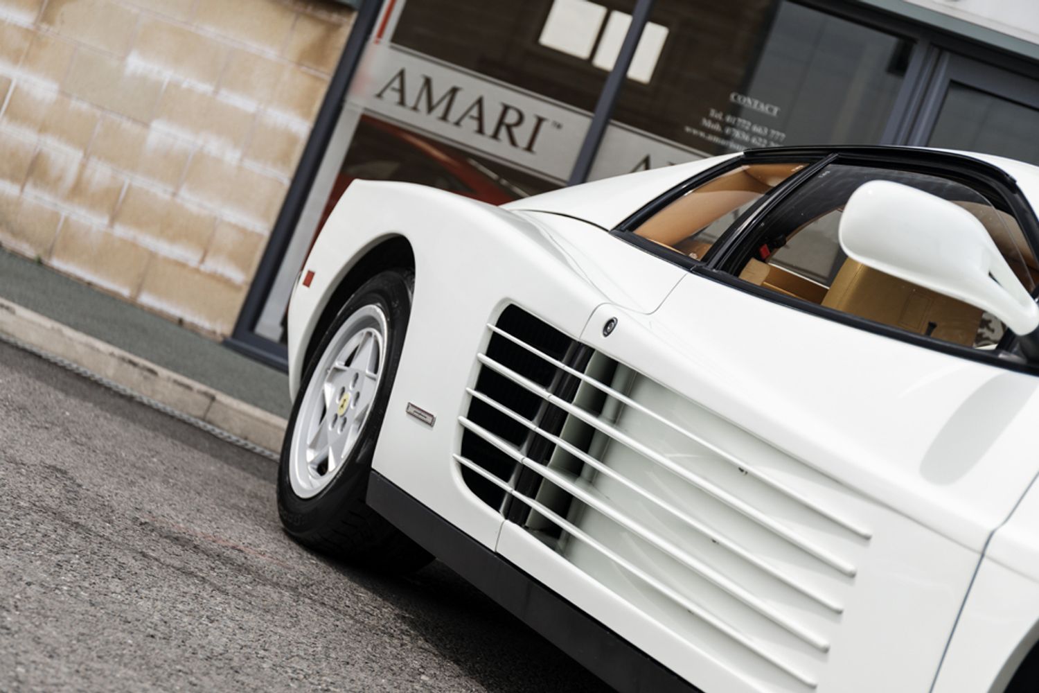 FERRARI COUPE 4.9