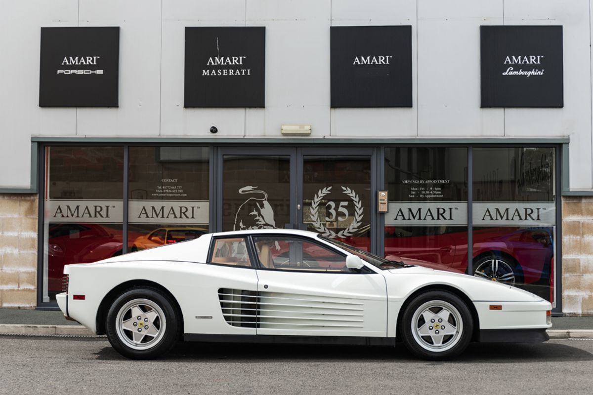 FERRARI COUPE 4.9
