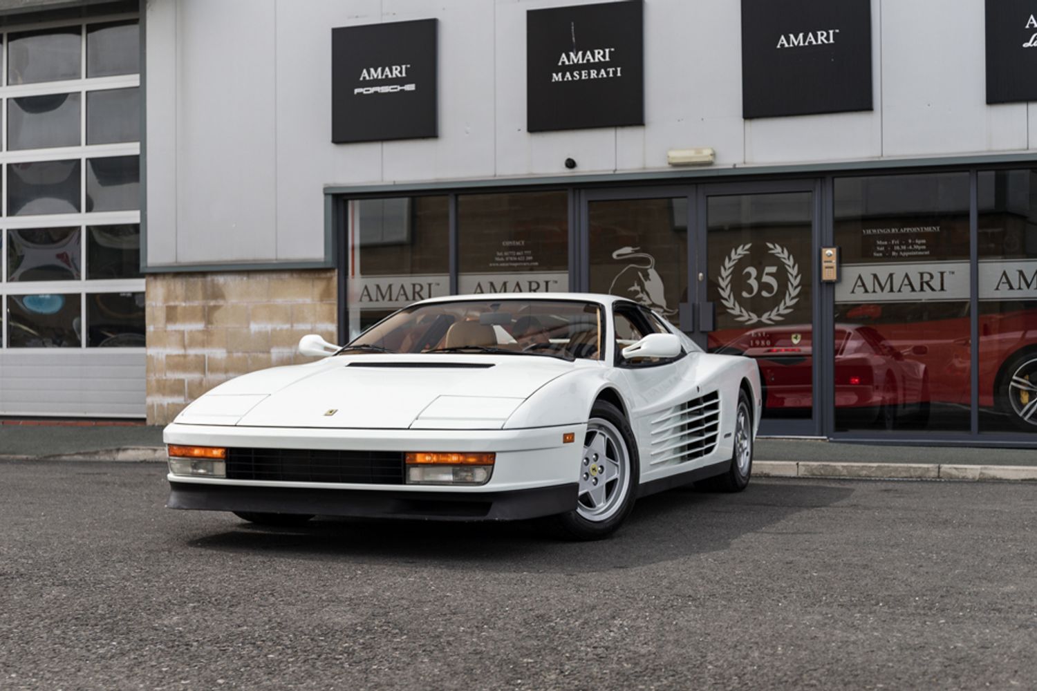 FERRARI COUPE 4.9