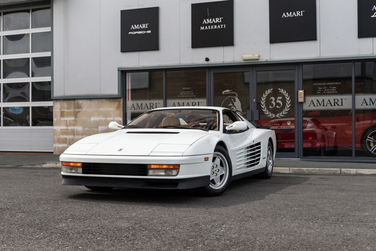 FERRARI COUPE 4.9