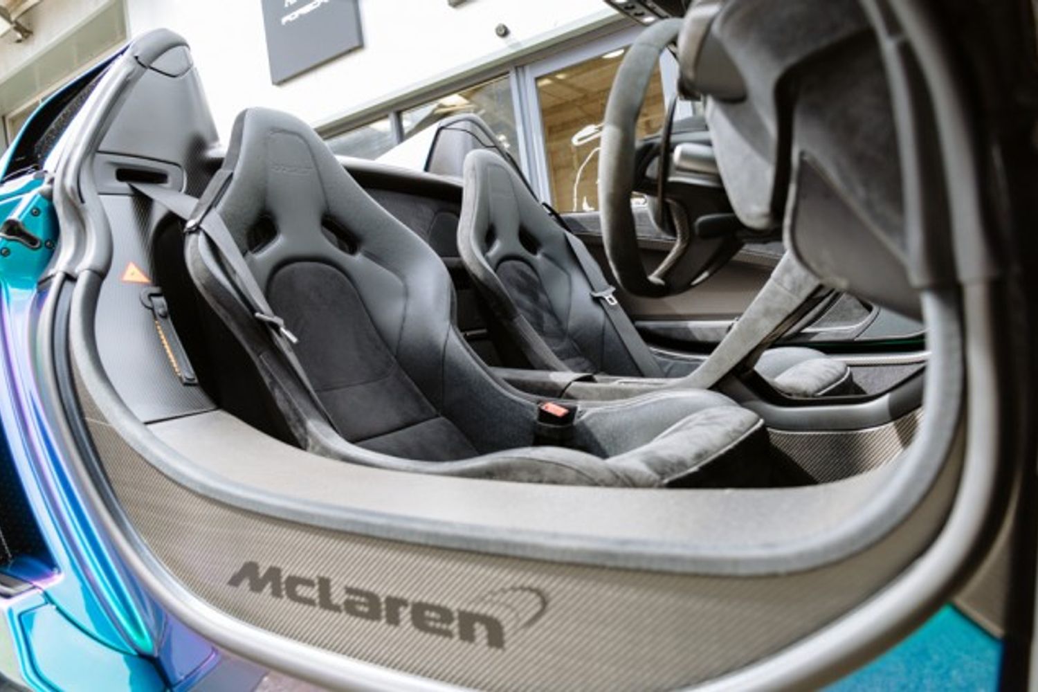 MCLAREN 675LT CONVERTIBLE 3.8 V8 SSG 2DR SEMI AUTOMATIC