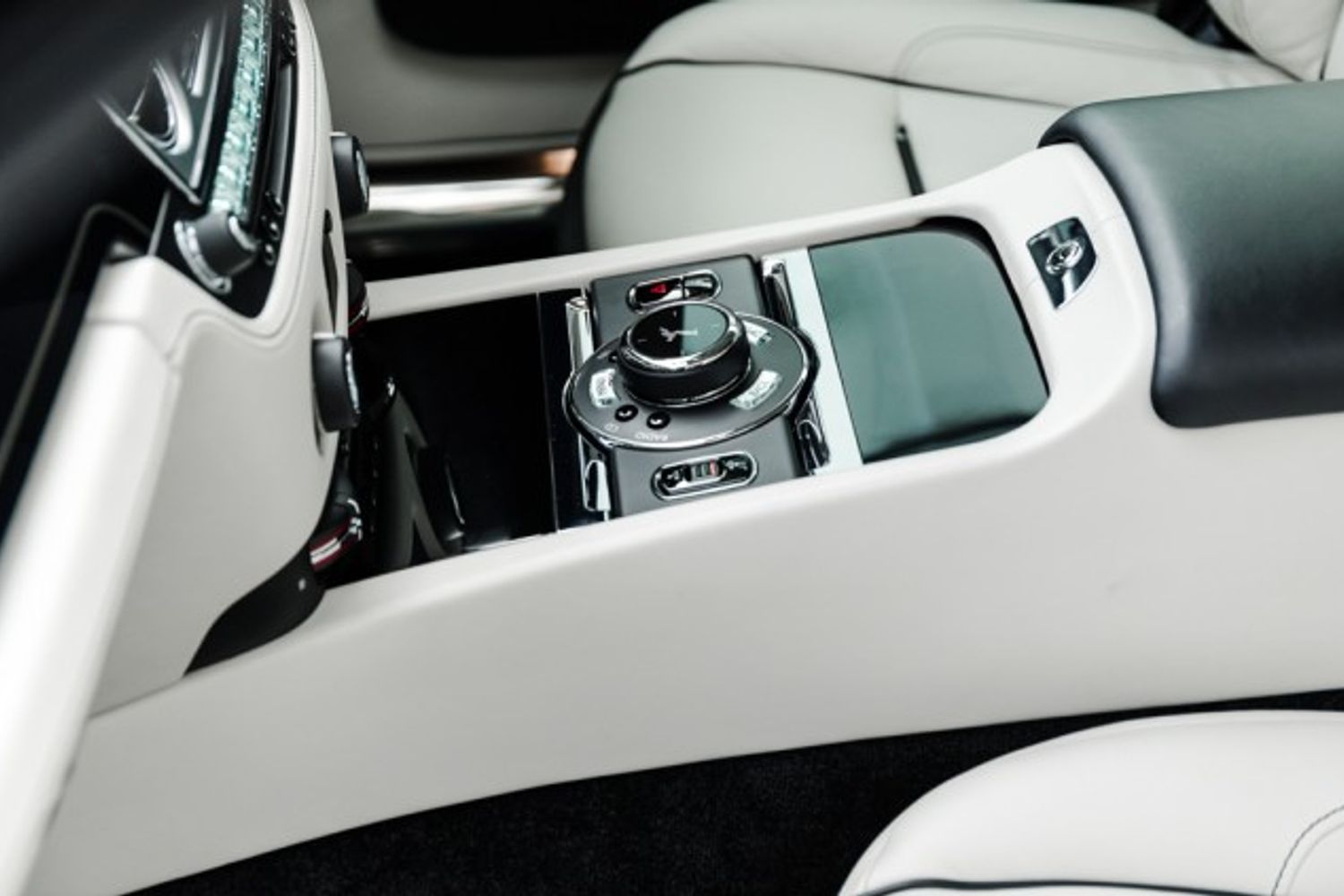 ROLLS-ROYCE WRAITH COUPE 6.6 V12 2DR AUTOMATIC