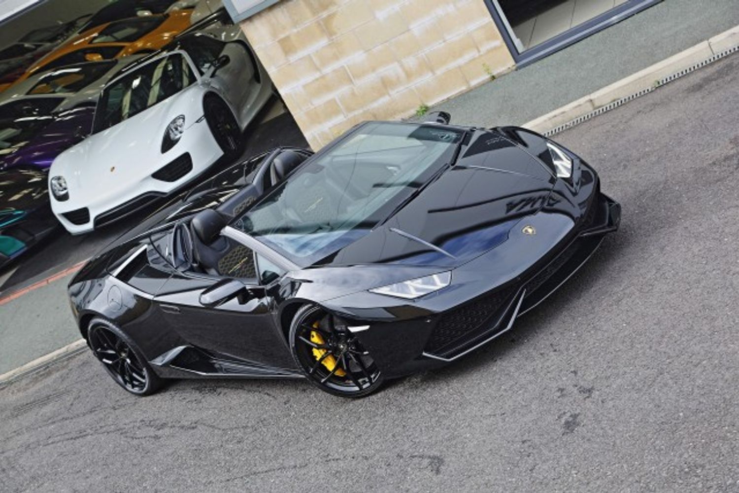 LAMBORGHINI HURACAN CONVERTIBLE 5.2 LP 610-4 SPYDER 2DR SEMI AUTOMATIC
