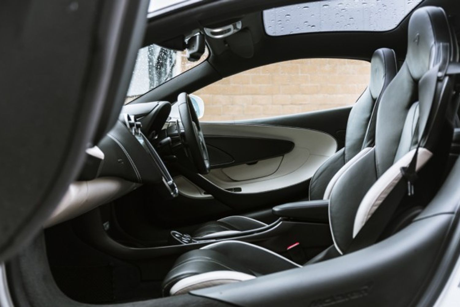 MCLAREN 570GT COUPE 3.8 V8 SSG 2DR SEMI AUTOMATIC