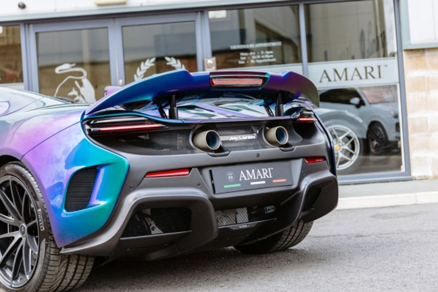 MCLAREN 675LT CONVERTIBLE 3.8 V8 SSG 2DR SEMI AUTOMATIC