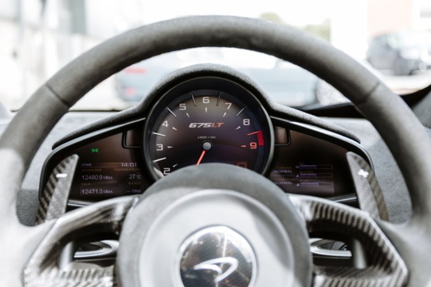 MCLAREN 675LT CONVERTIBLE 3.8 V8 SSG 2DR SEMI AUTOMATIC