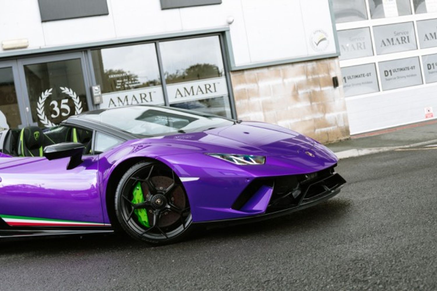 LAMBORGHINI HURACAN COUPE 5.2 LP 640-4 PERFORMANTE 2DR SEMI AUTOMATIC