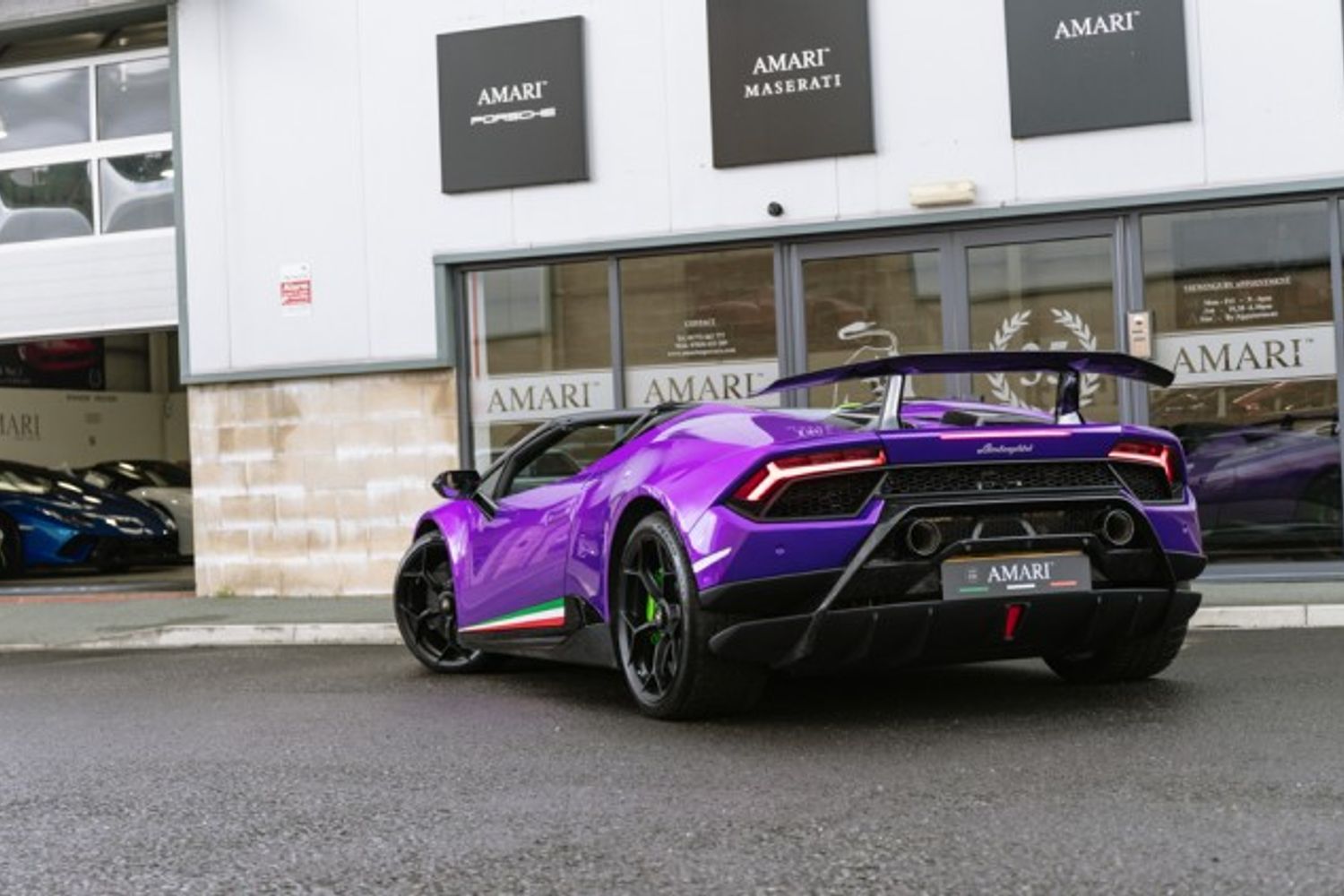 LAMBORGHINI HURACAN COUPE 5.2 LP 640-4 PERFORMANTE 2DR SEMI AUTOMATIC