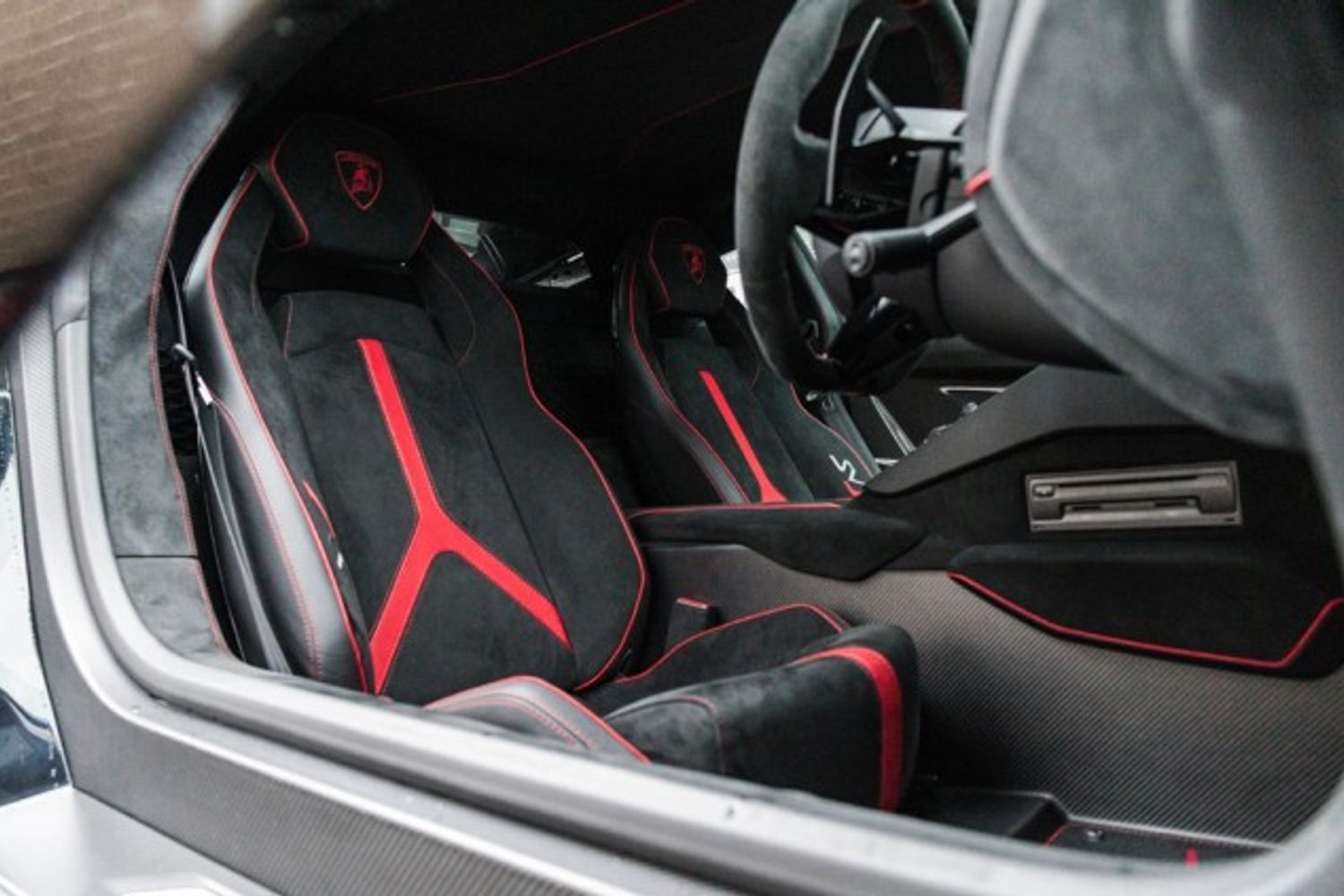 LAMBORGHINI AVENTADOR COUPE 6.5 LP 770-4 SVJ 2DR SEMI AUTOMATIC