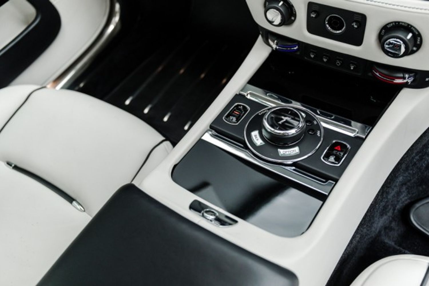 ROLLS-ROYCE WRAITH COUPE 6.6 V12 2DR AUTOMATIC