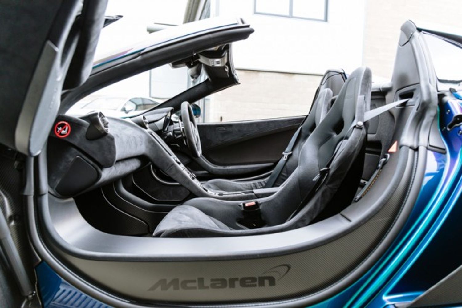 MCLAREN 675LT CONVERTIBLE 3.8 V8 SSG 2DR SEMI AUTOMATIC