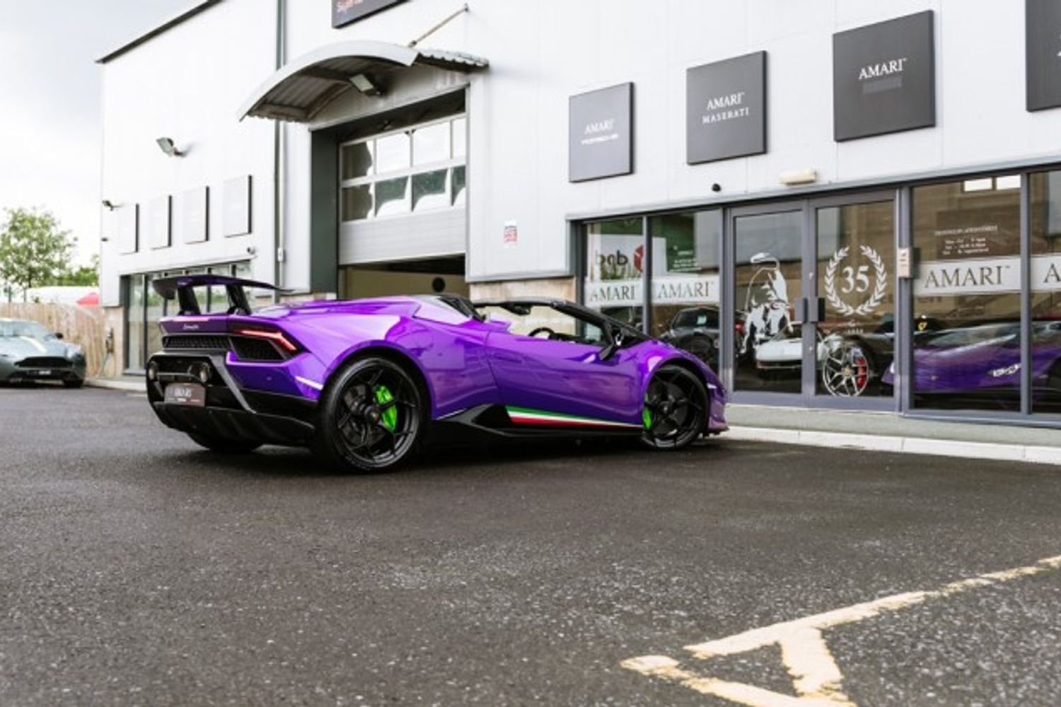 LAMBORGHINI HURACAN COUPE 5.2 LP 640-4 PERFORMANTE 2DR SEMI AUTOMATIC