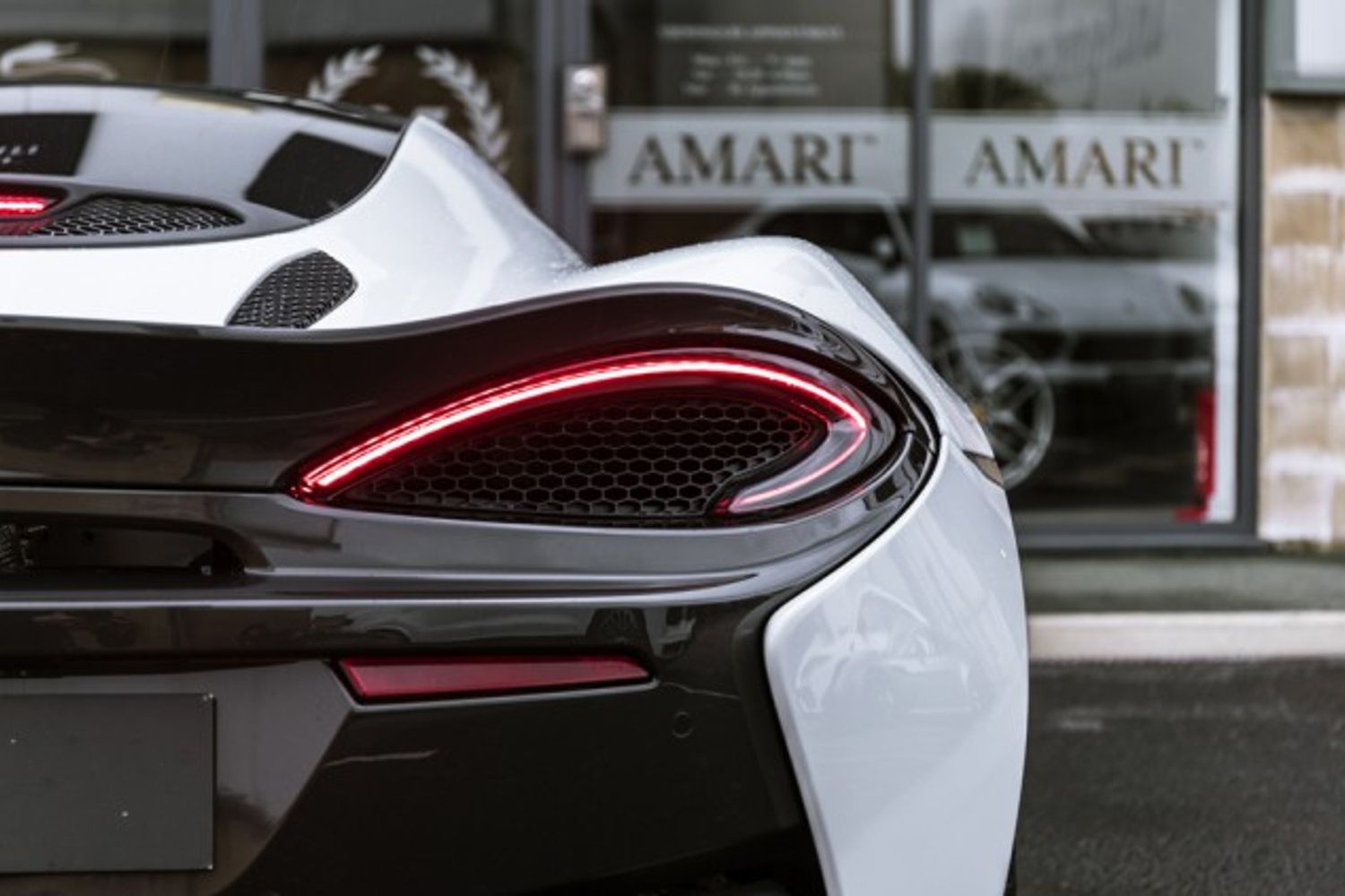 MCLAREN 570GT COUPE 3.8 V8 SSG 2DR SEMI AUTOMATIC
