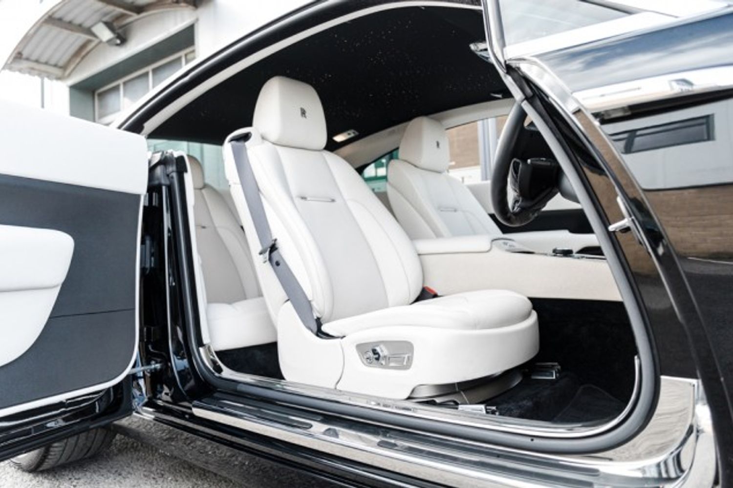 ROLLS-ROYCE WRAITH COUPE 6.6 V12 2DR AUTOMATIC