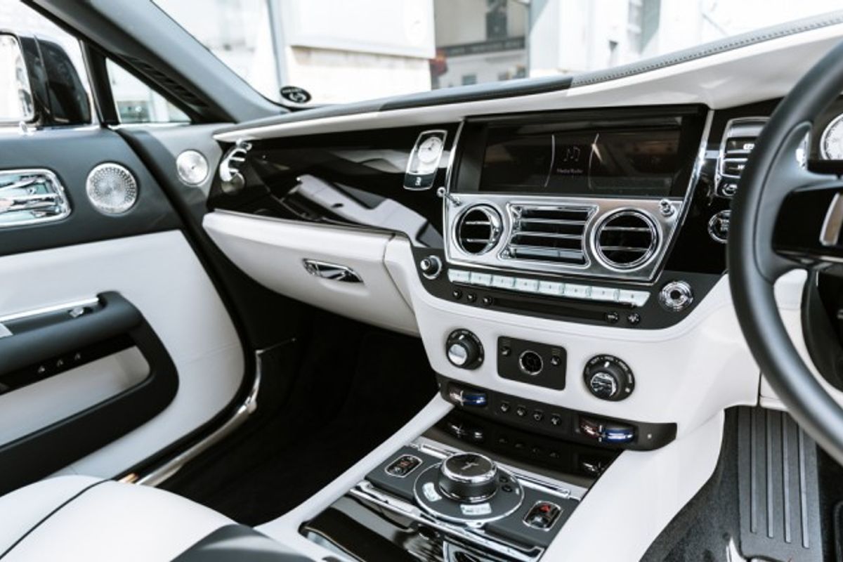 ROLLS-ROYCE WRAITH COUPE 6.6 V12 2DR AUTOMATIC