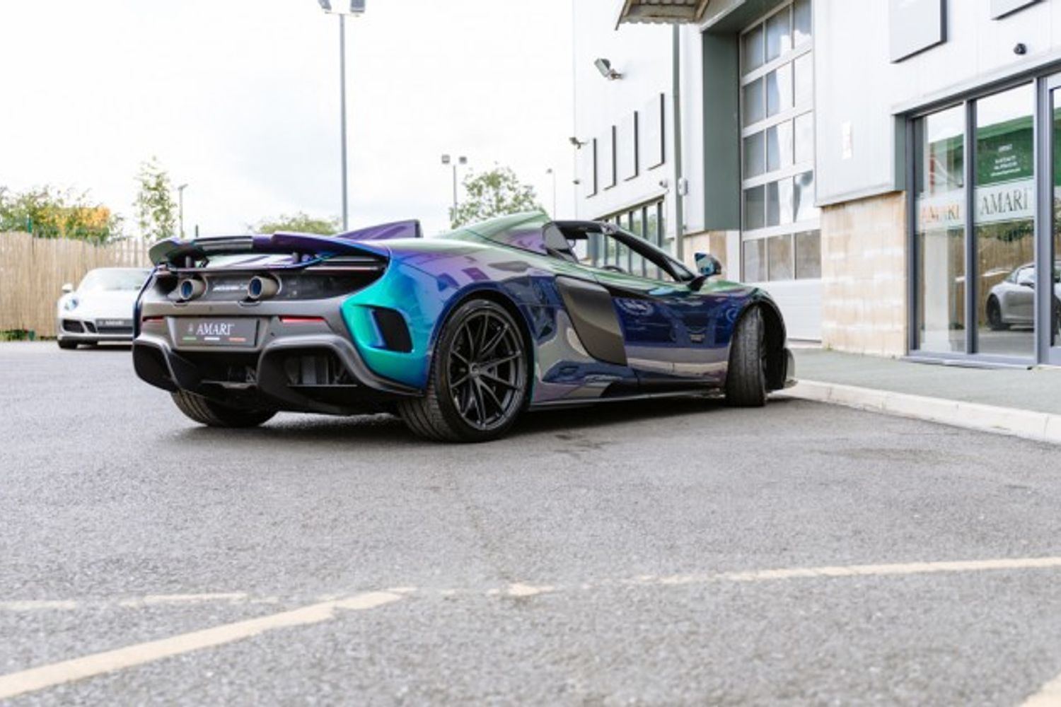 MCLAREN 675LT CONVERTIBLE 3.8 V8 SSG 2DR SEMI AUTOMATIC