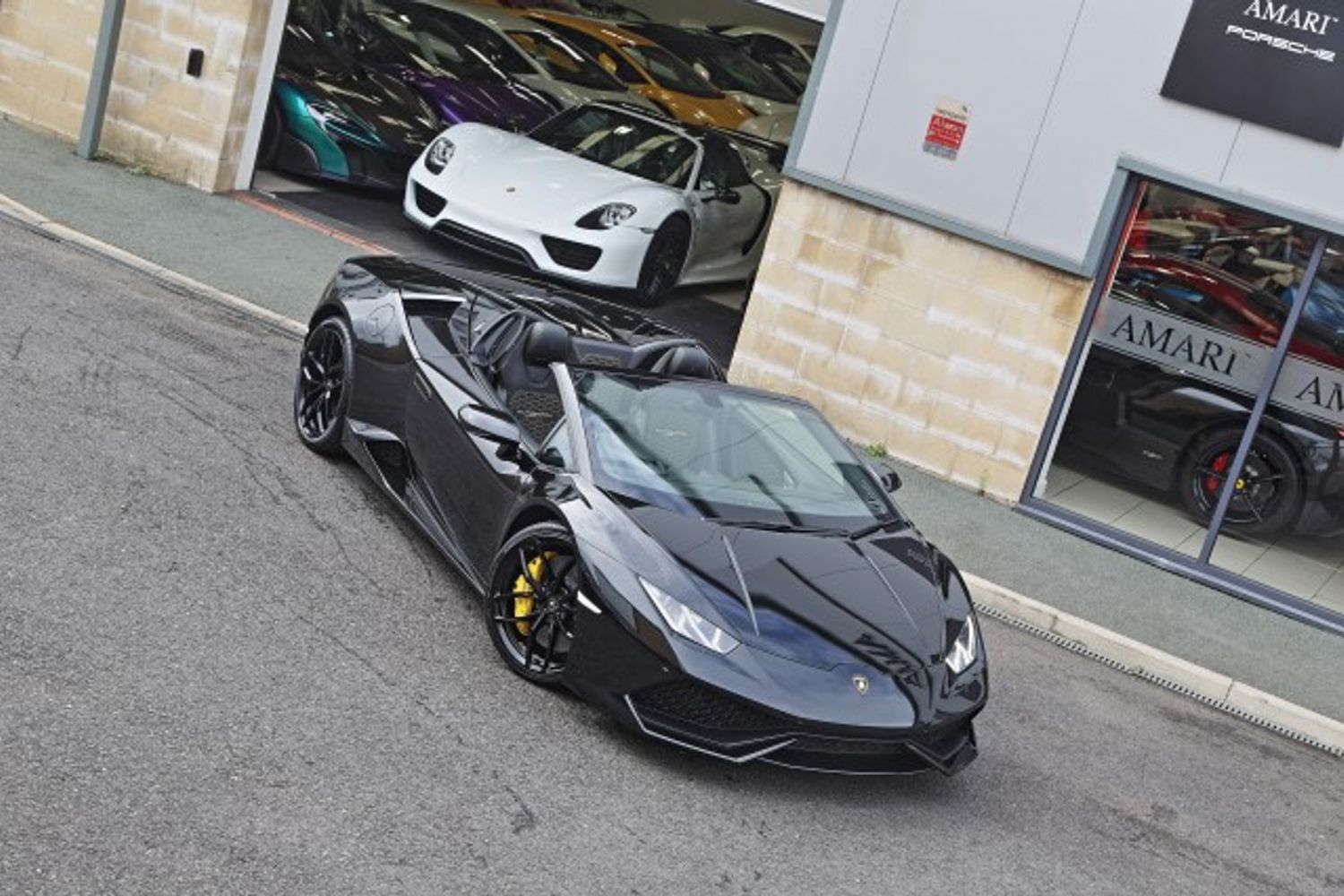 LAMBORGHINI HURACAN CONVERTIBLE 5.2 LP 610-4 SPYDER 2DR SEMI AUTOMATIC