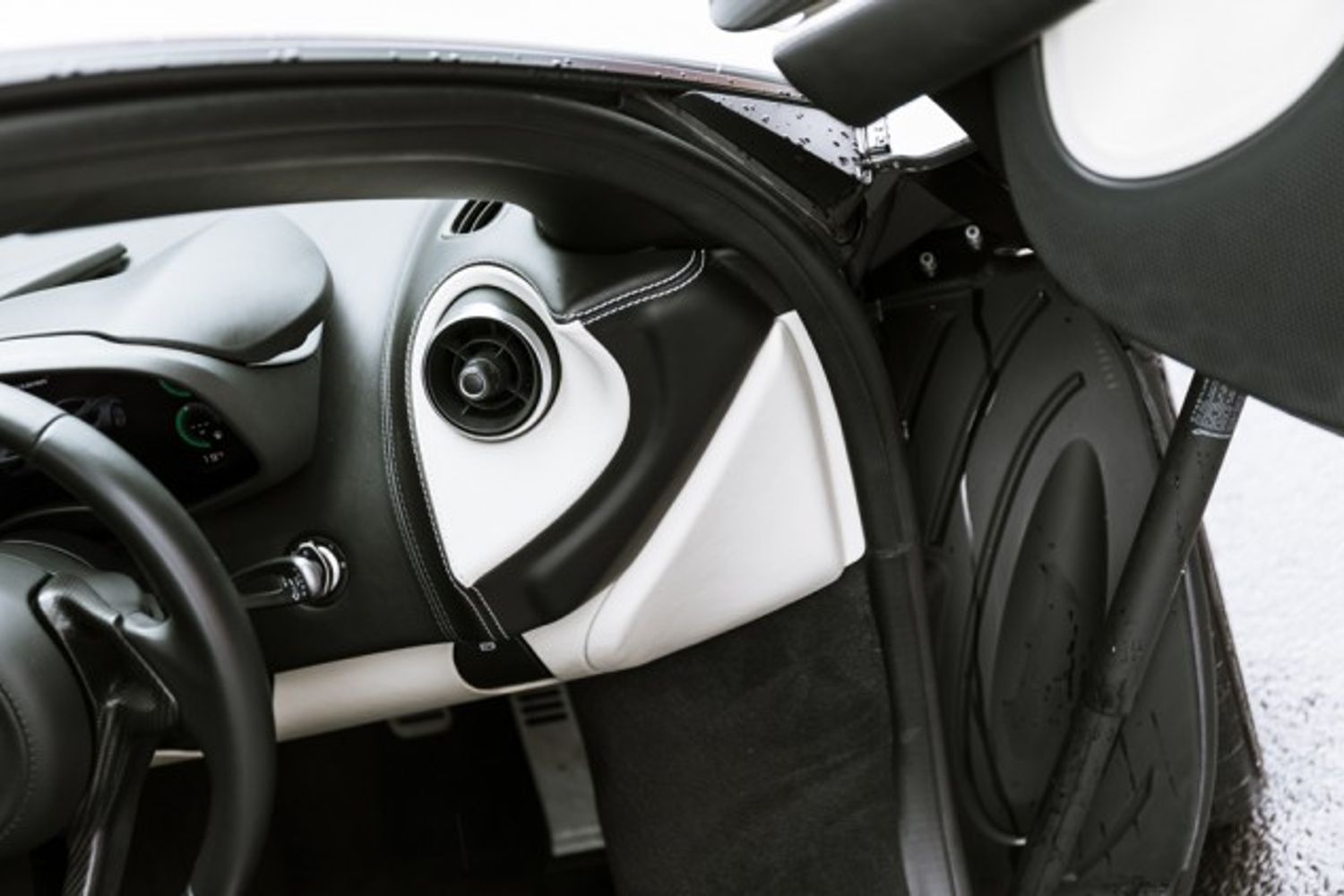 MCLAREN 570GT COUPE 3.8 V8 SSG 2DR SEMI AUTOMATIC