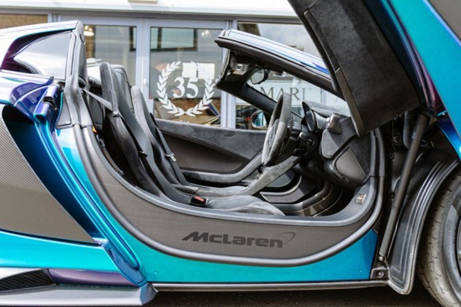 MCLAREN 675LT CONVERTIBLE 3.8 V8 SSG 2DR SEMI AUTOMATIC