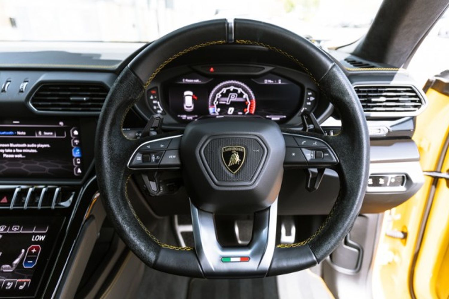 LAMBORGHINI URUS ESTATE 4.0 V8 5DR AUTOMATIC