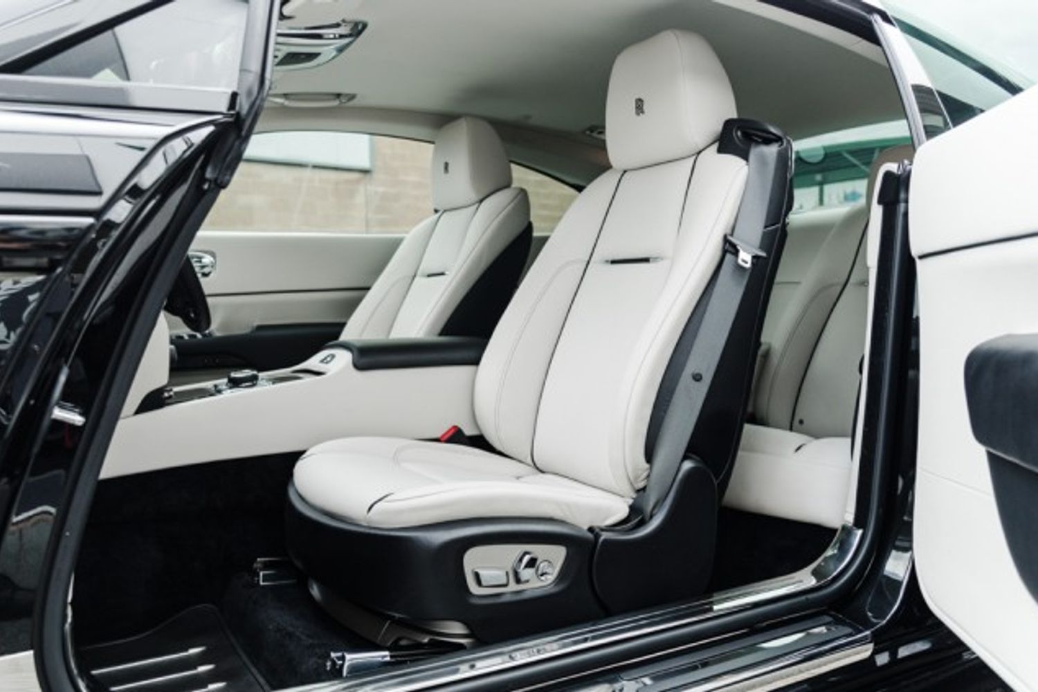 ROLLS-ROYCE WRAITH COUPE 6.6 V12 2DR AUTOMATIC