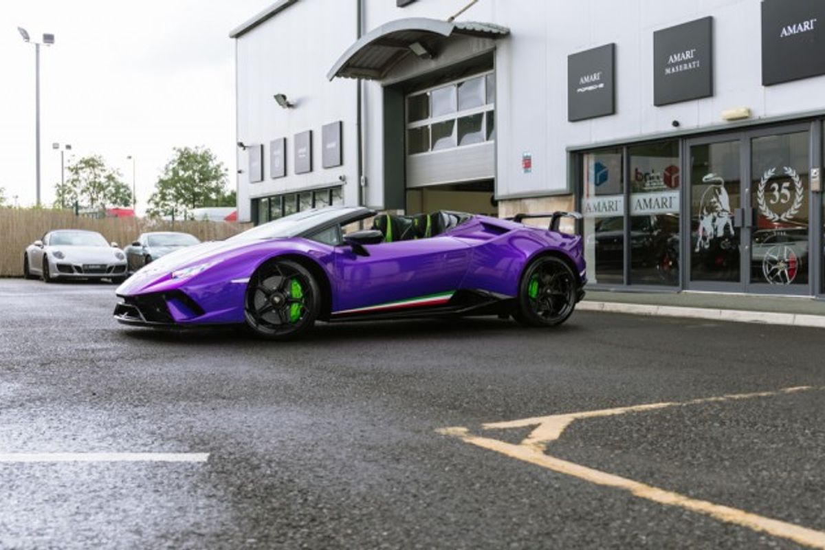 LAMBORGHINI HURACAN COUPE 5.2 LP 640-4 PERFORMANTE 2DR SEMI AUTOMATIC