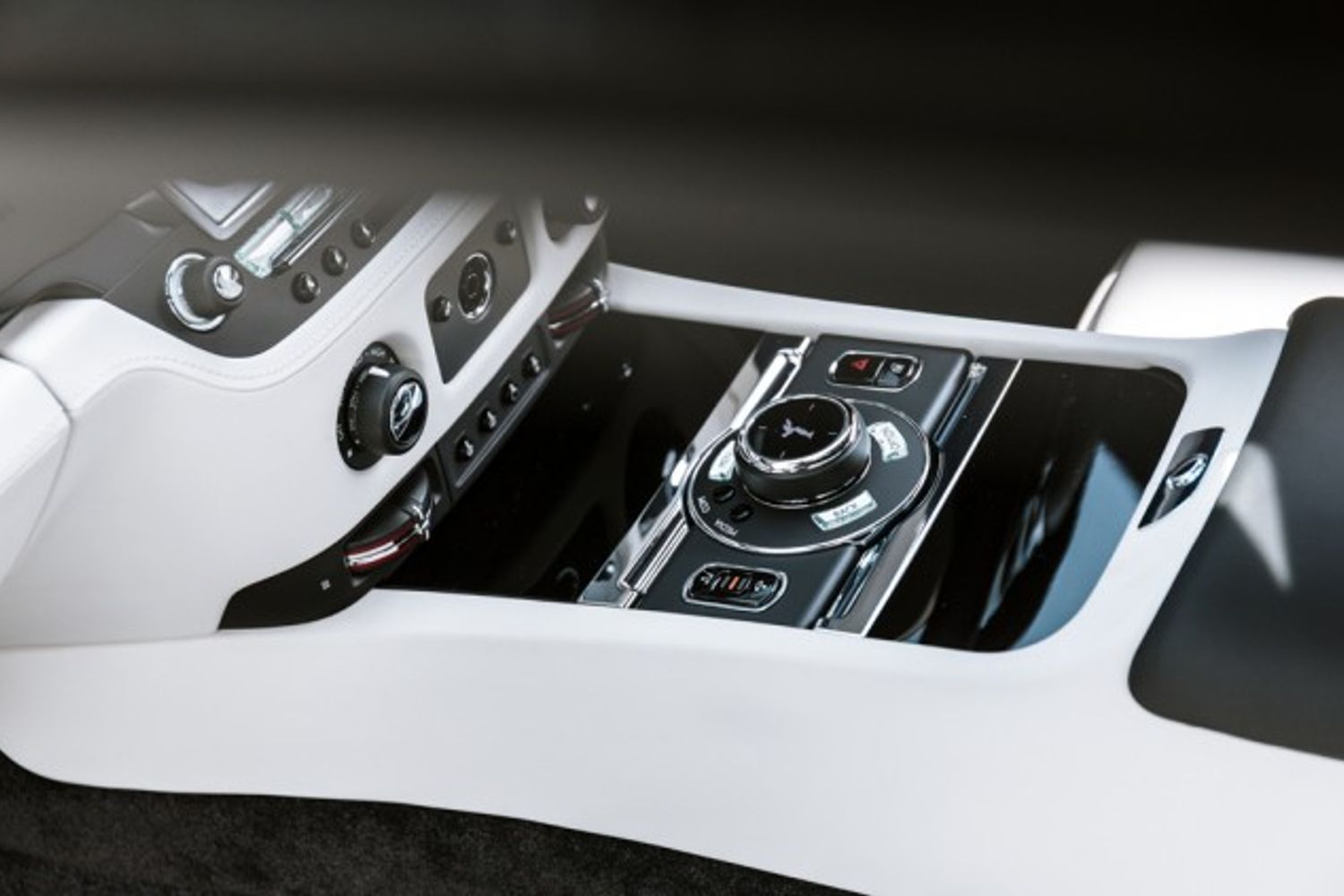ROLLS-ROYCE WRAITH COUPE 6.6 V12 2DR AUTOMATIC