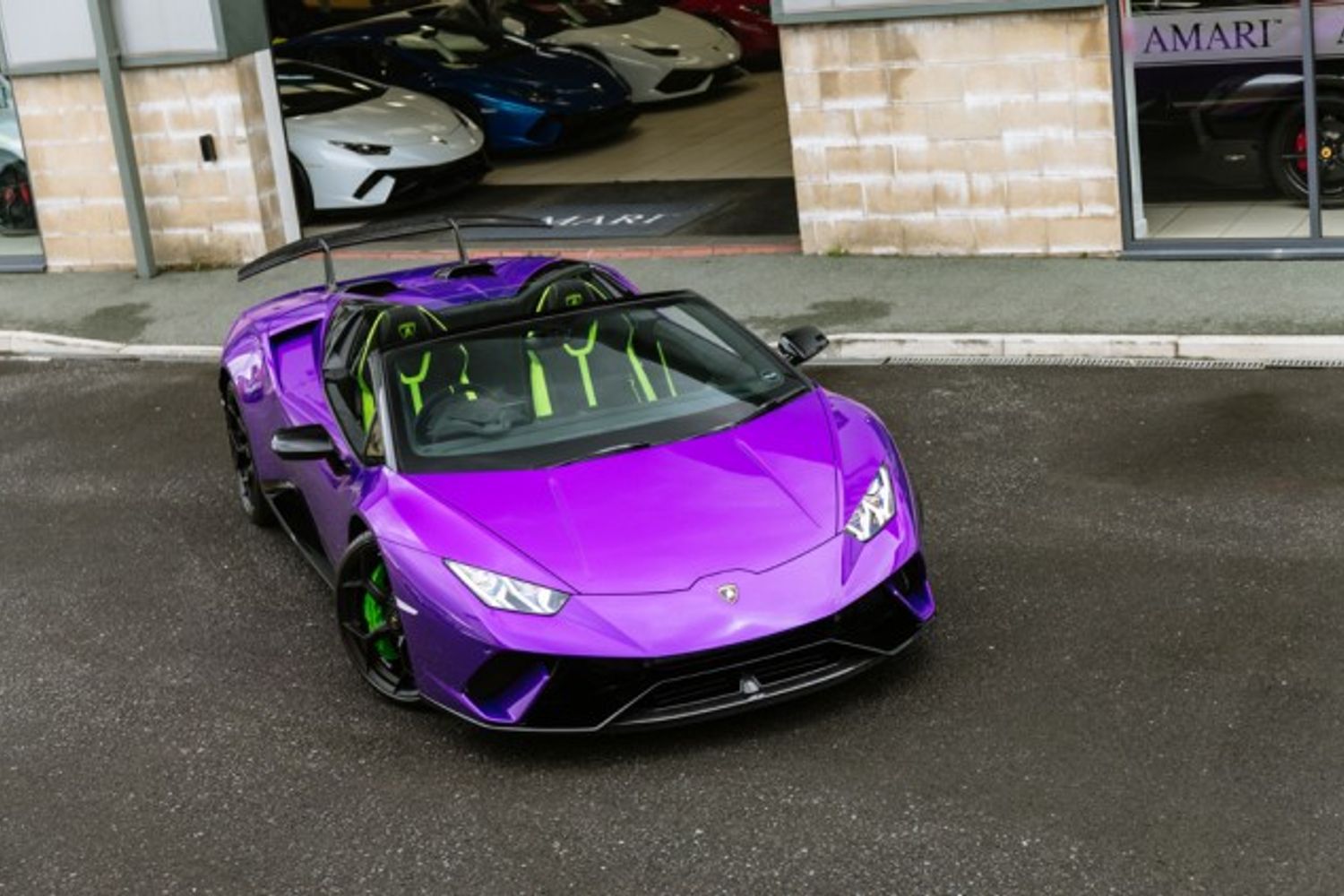 LAMBORGHINI HURACAN COUPE 5.2 LP 640-4 PERFORMANTE 2DR SEMI AUTOMATIC